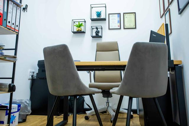 Office for 3-4 people