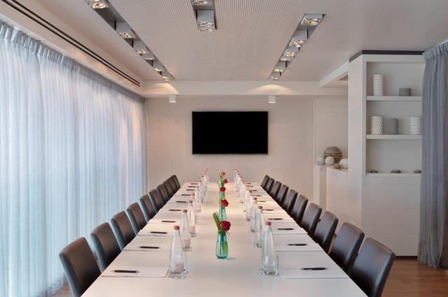 meeting room TLV 2