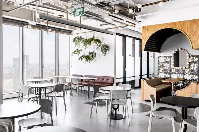 Hot Desk in open space